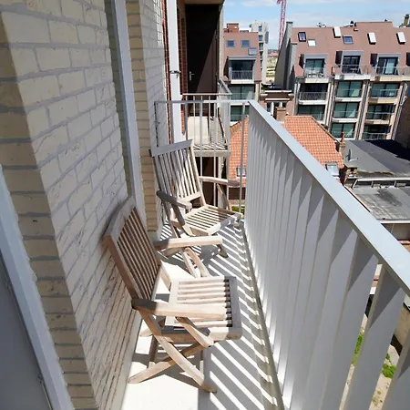 Aquilon 4 * De Panne